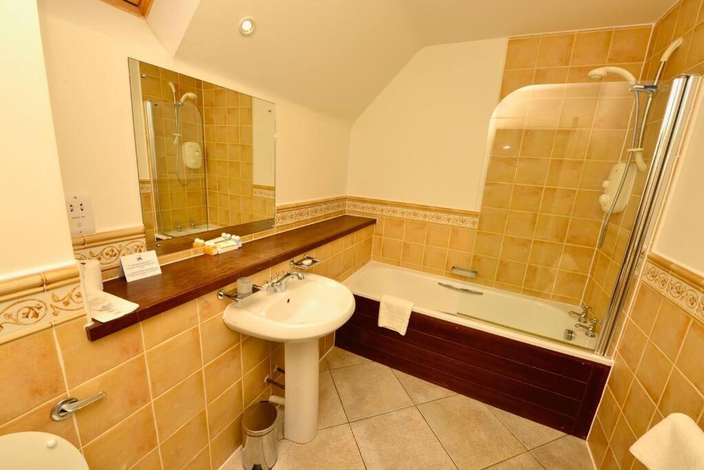 Ryder Cup Lodge Duchally - Free Access To Leisure Club Swimming Pool Hot Tub Steam Room - Starlink Satellite Internet - Sky Glass Now Dog Friendly For 2025 Auchterarder Exteriör bild